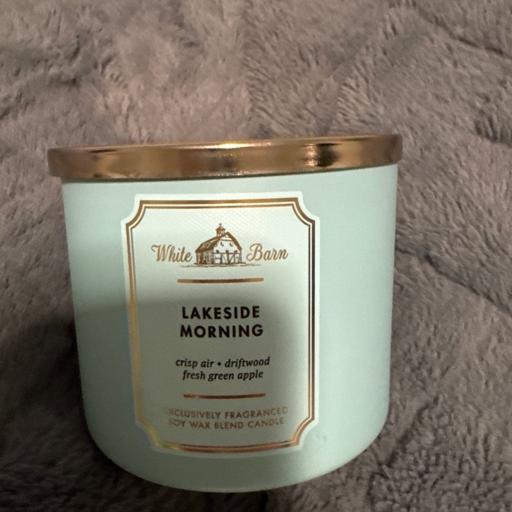 Bath & Body Works White Barn Lakeside Morning Candle
